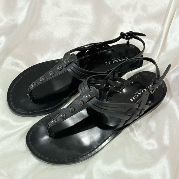 Coach Caleigh Sandals T Strap Studded Thong Patent Leather Size 6 Black Summer - Picture 1 of 12